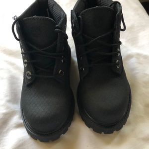 Black Waterproof toddler timberland boots size 7C worn once